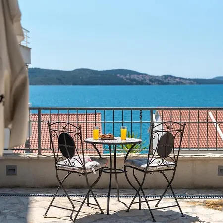 Liam * Trogir